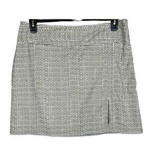 IZOD XFG Skort Stretch in White and Olive Green Size 12
